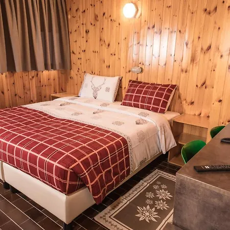 Pirovano Hotel