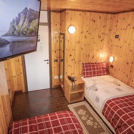 Pirovano Hotell