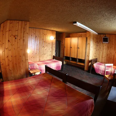 Hotell Pirovano